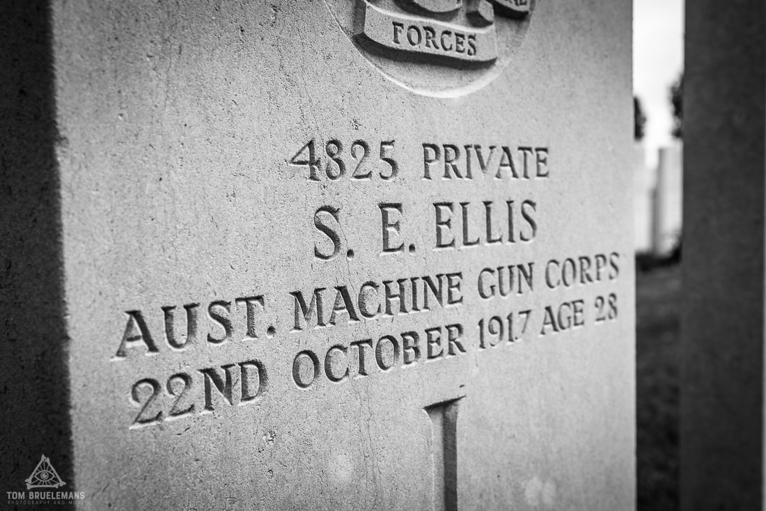 Hooge Crater Cemetery. Gravestone private Sydney Edmund Ellis, Australian Imperial Forces.